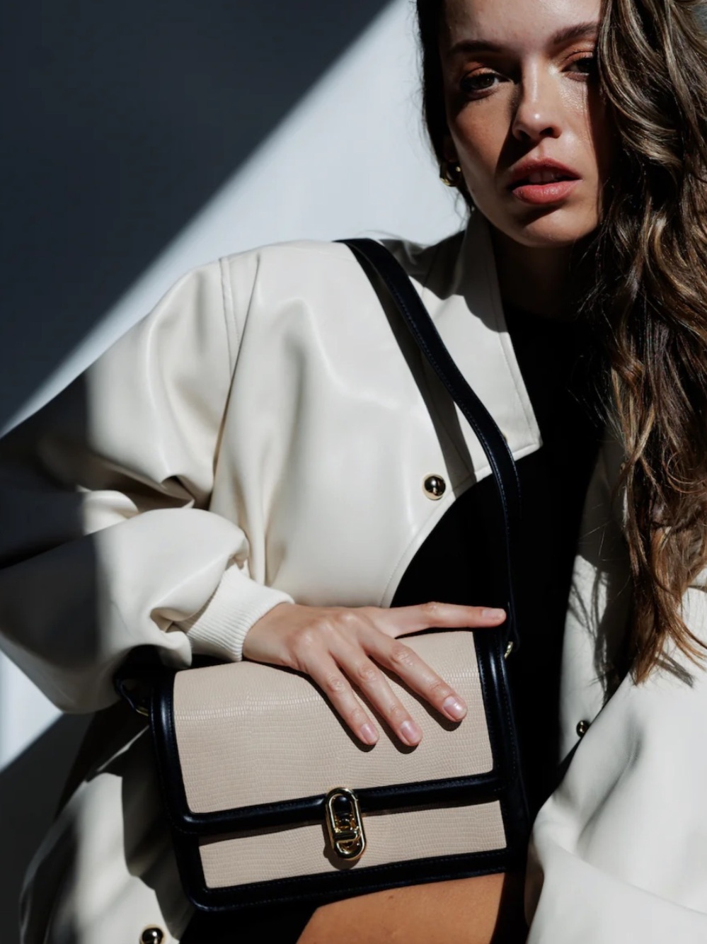 JULES KAE Mia Vegan Leather cross body bag - Picture 2 of 10